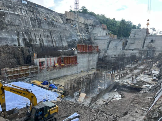 Superando los desafíos únicos de investigación y desarrollo de un solo lado, el proyecto hidroeléctrico de Indonesia cumple con éxito los requisitos del cliente